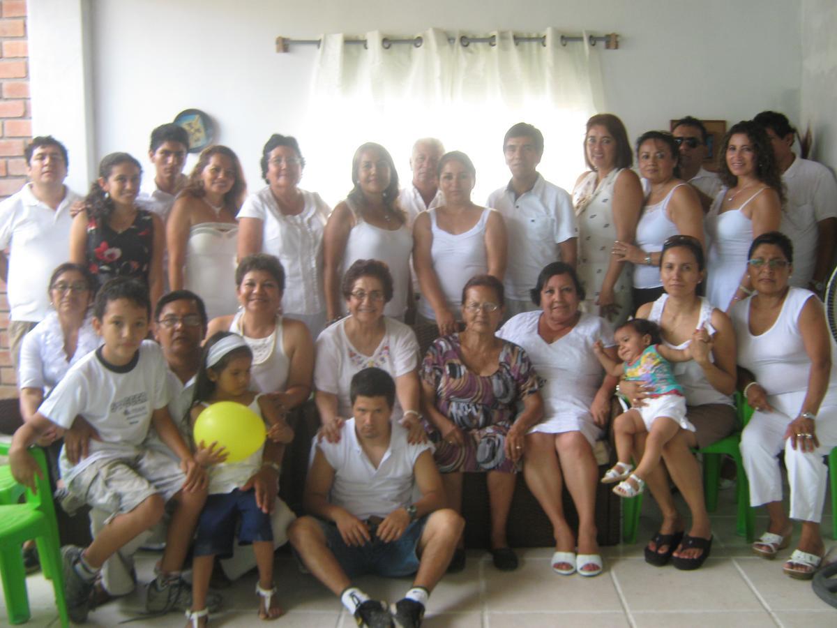 Casa Playa La Estancia กาโนอาส เด ปุนตาซัล ภายนอก รูปภาพ
