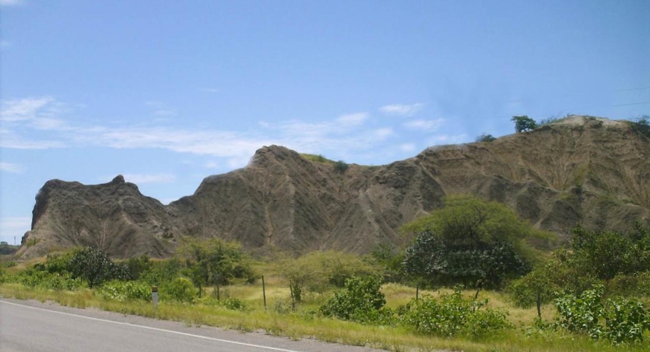 Casa Playa La Estancia กาโนอาส เด ปุนตาซัล ภายนอก รูปภาพ